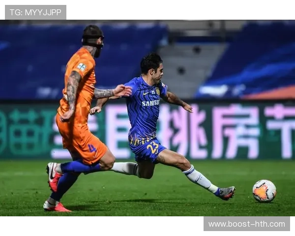 阿波罗足球球星背后的传奇故事及精彩比赛集锦视频回顾